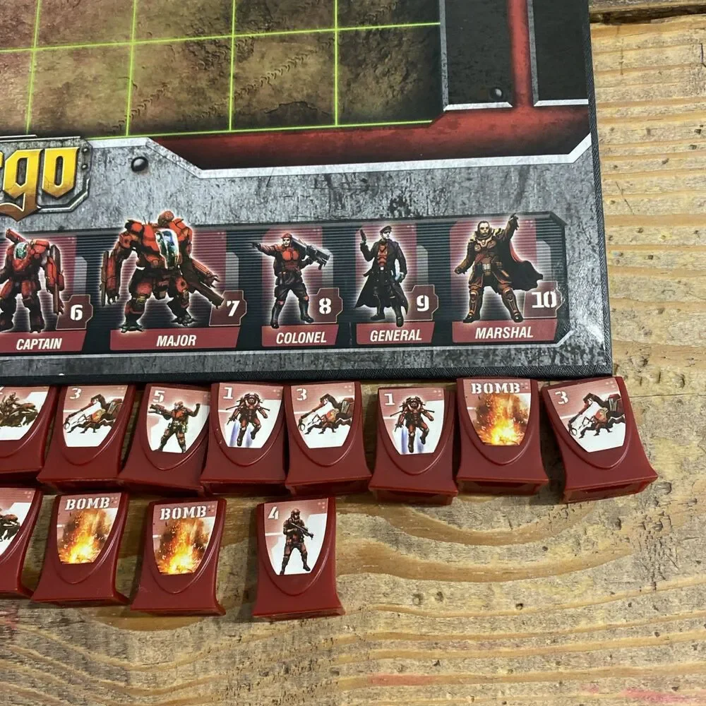 STRATEGO Sci Fi Edition Battlefield Strategy Board Game Same Day Shipping!